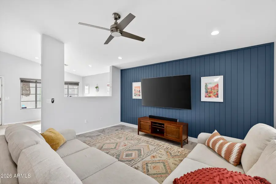 4020 E Melinda Lane, Phoenix, AZ 85050 - Image #2