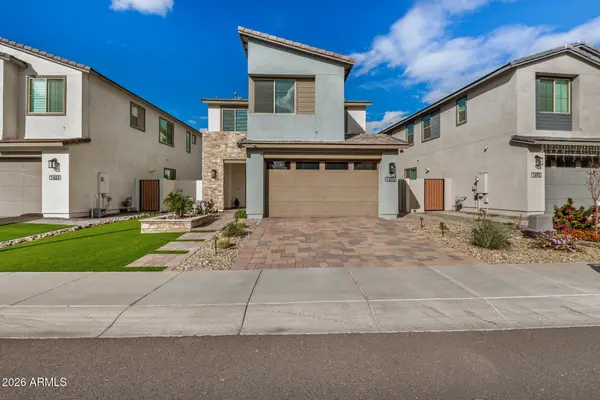 1490 E Blue Spruce Lane, Gilbert, AZ 85298