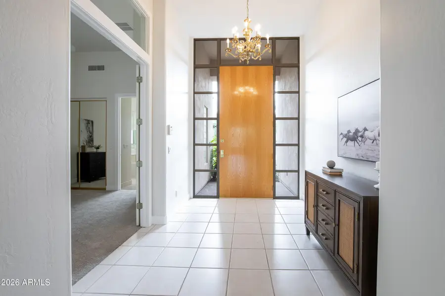 3124 E Squaw Peak Circle, Phoenix, AZ 85016 - Image #3