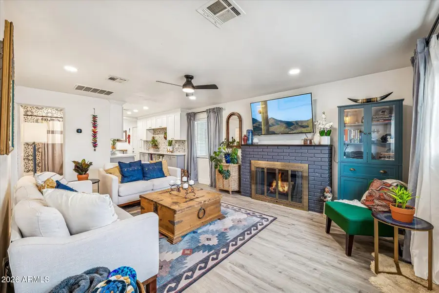 9826 N 2nd Street E, Phoenix, AZ 85020 - Image #2