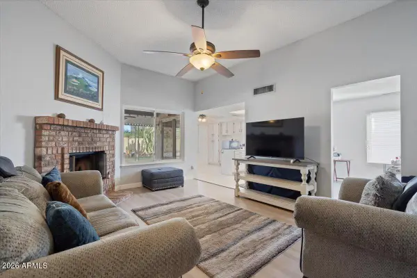 1920 E Saint Catherine Avenue, Phoenix, AZ 85042