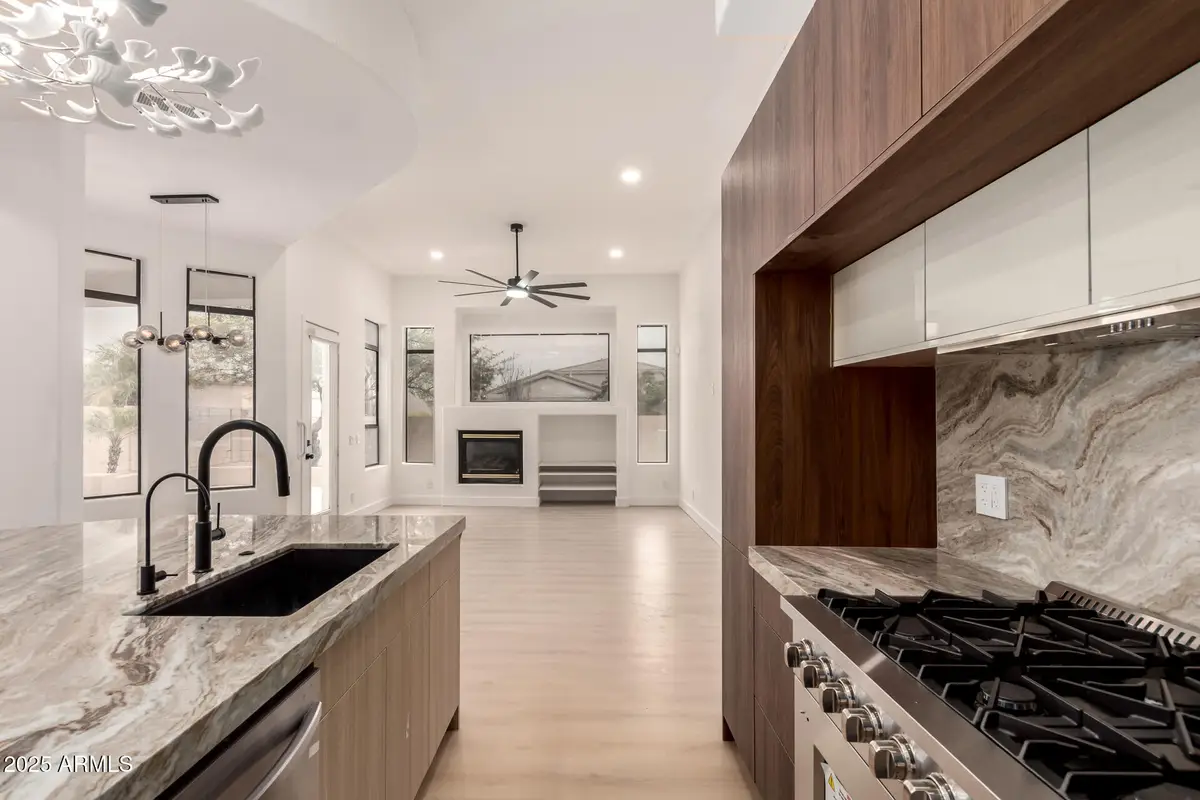 4843 E Estevan Road, Phoenix, AZ 85054 - Image #1