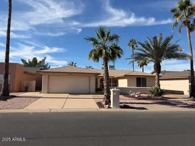 26426 S Pinewood Drive, Sun Lakes, AZ 85248 - Image #1