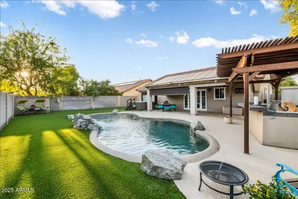 11361 E Escondido Avenue, Mesa, AZ 85208