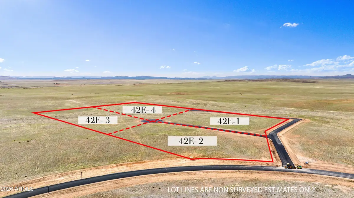 42 E-3 Smoked Oak Circle -- #42 E-3, Prescott Valley, AZ 86315 - Image #1