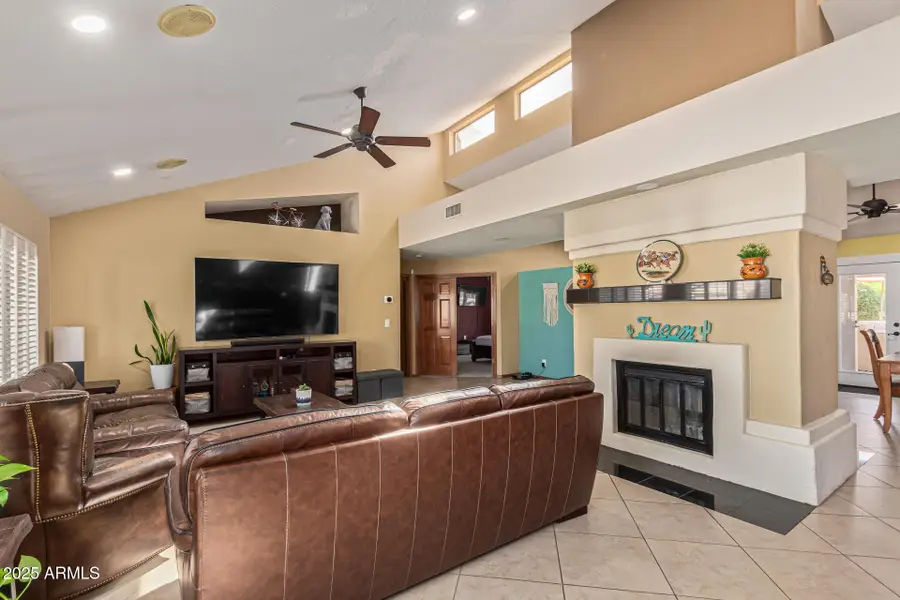 834 N Oak Court, Chandler, AZ 85226 - Image #3