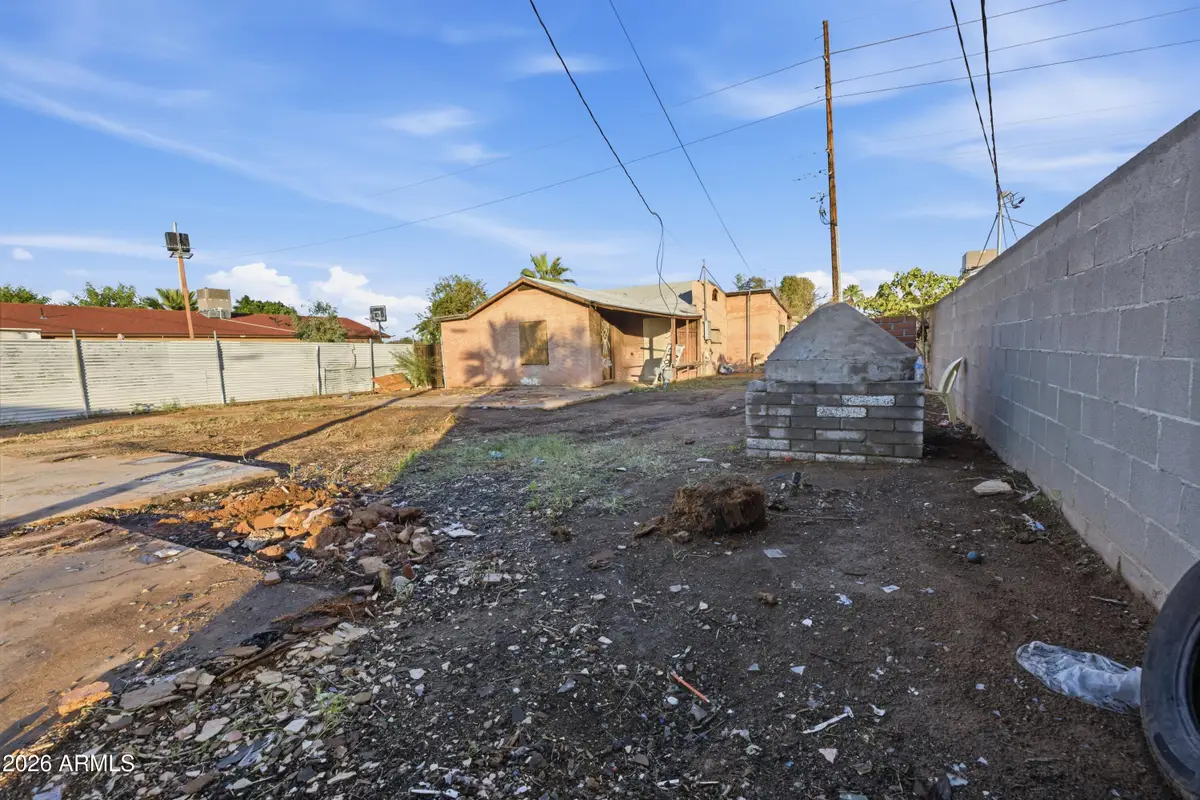 614 N 27th Avenue, Phoenix, AZ 85009 - #1