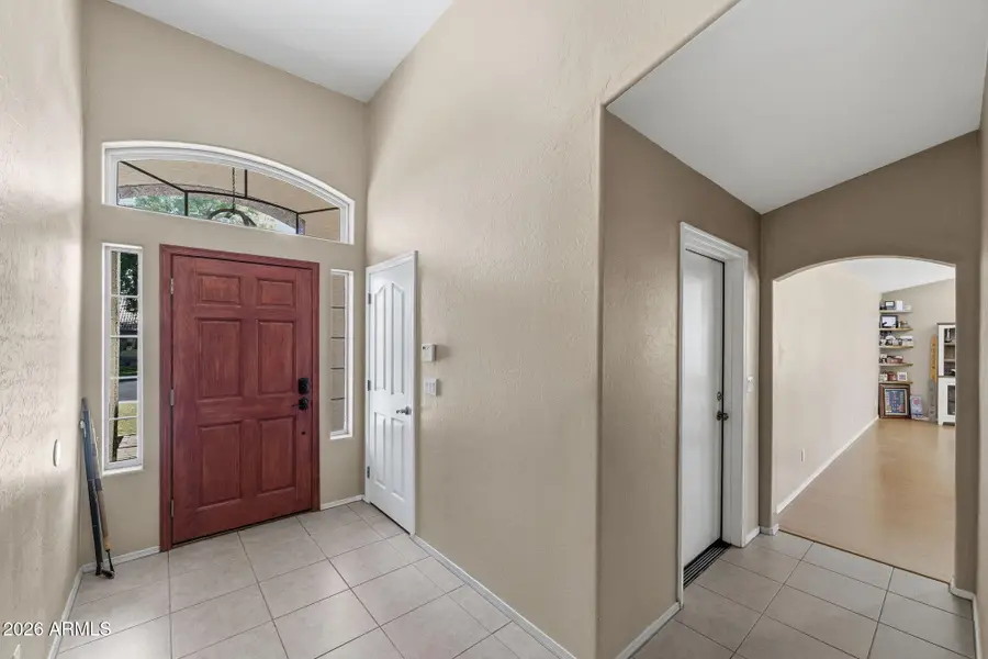 844 N Oracle --, Mesa, AZ 85203 - #2