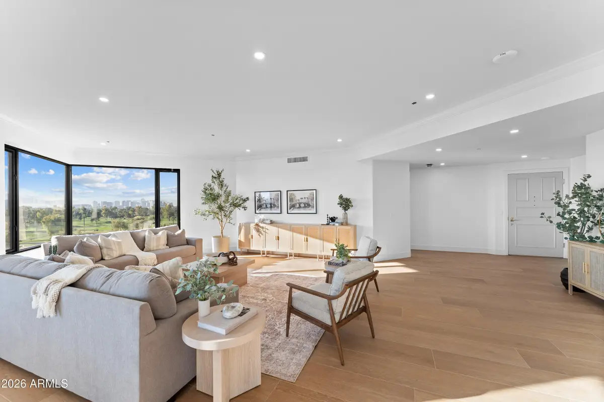 1040 E Osborn Road #602, Phoenix, AZ 85014 - Image #1