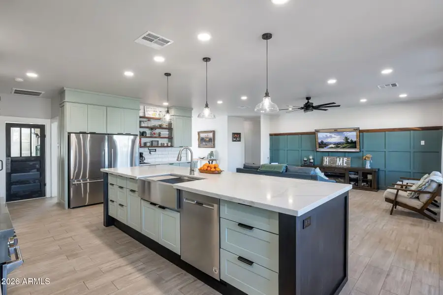 11224 W Tether Trail W, Peoria, AZ 85383 - Image #2