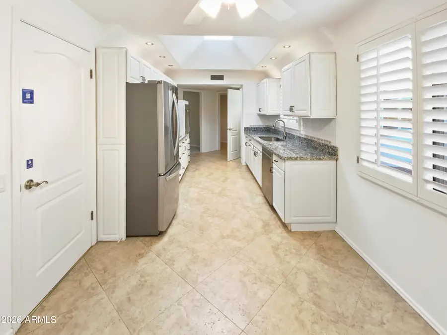 10401 W Hutton Drive, Sun City, AZ 85351 - Image #2