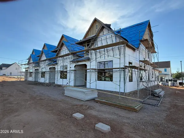 8232 E University Drive, Mesa, AZ 85207