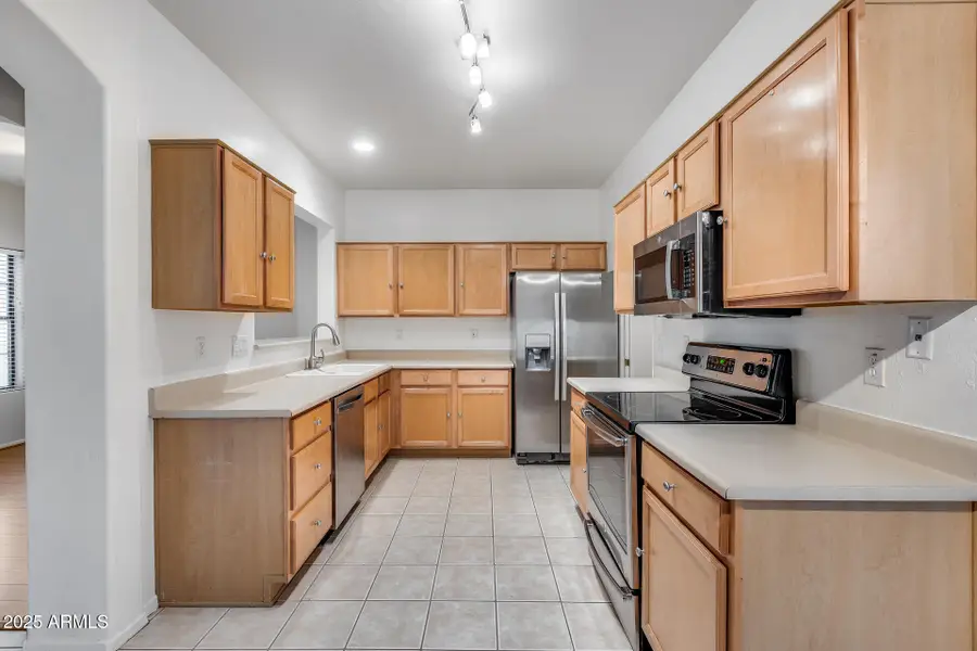 19937 N Denaro Drive, Glendale, AZ 85308 - Image #3