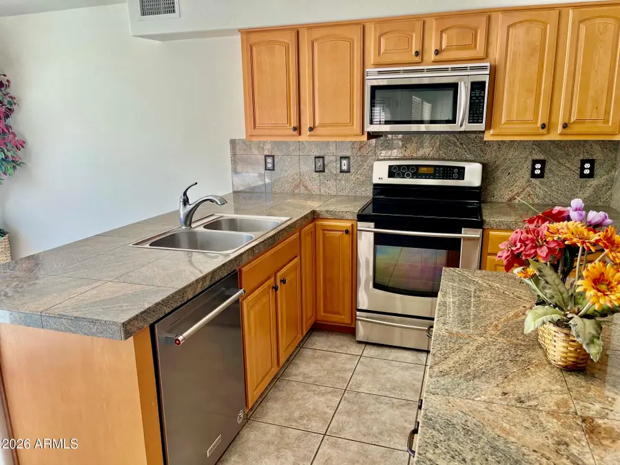 1701 E Yukon Drive, Phoenix, AZ 85024 - Image #2