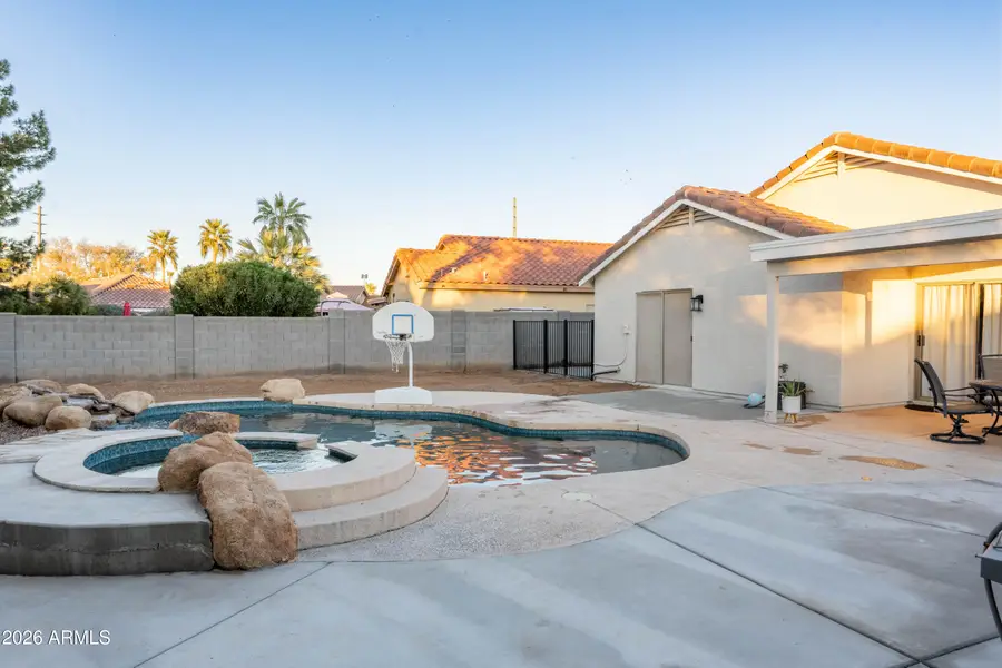 1014 S Slater Circle, Mesa, AZ 85206 - Image #2