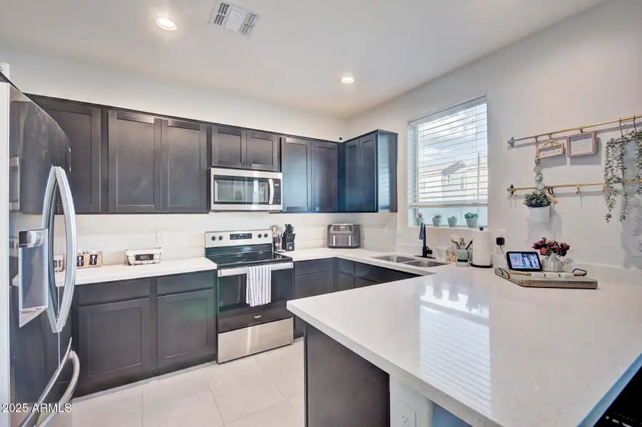 419 N 110th Drive, Avondale, AZ 85323 - Image #2