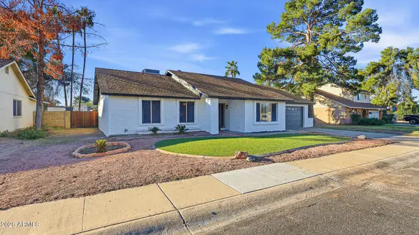 6233 W Desert Hills Drive, Glendale, AZ 85304