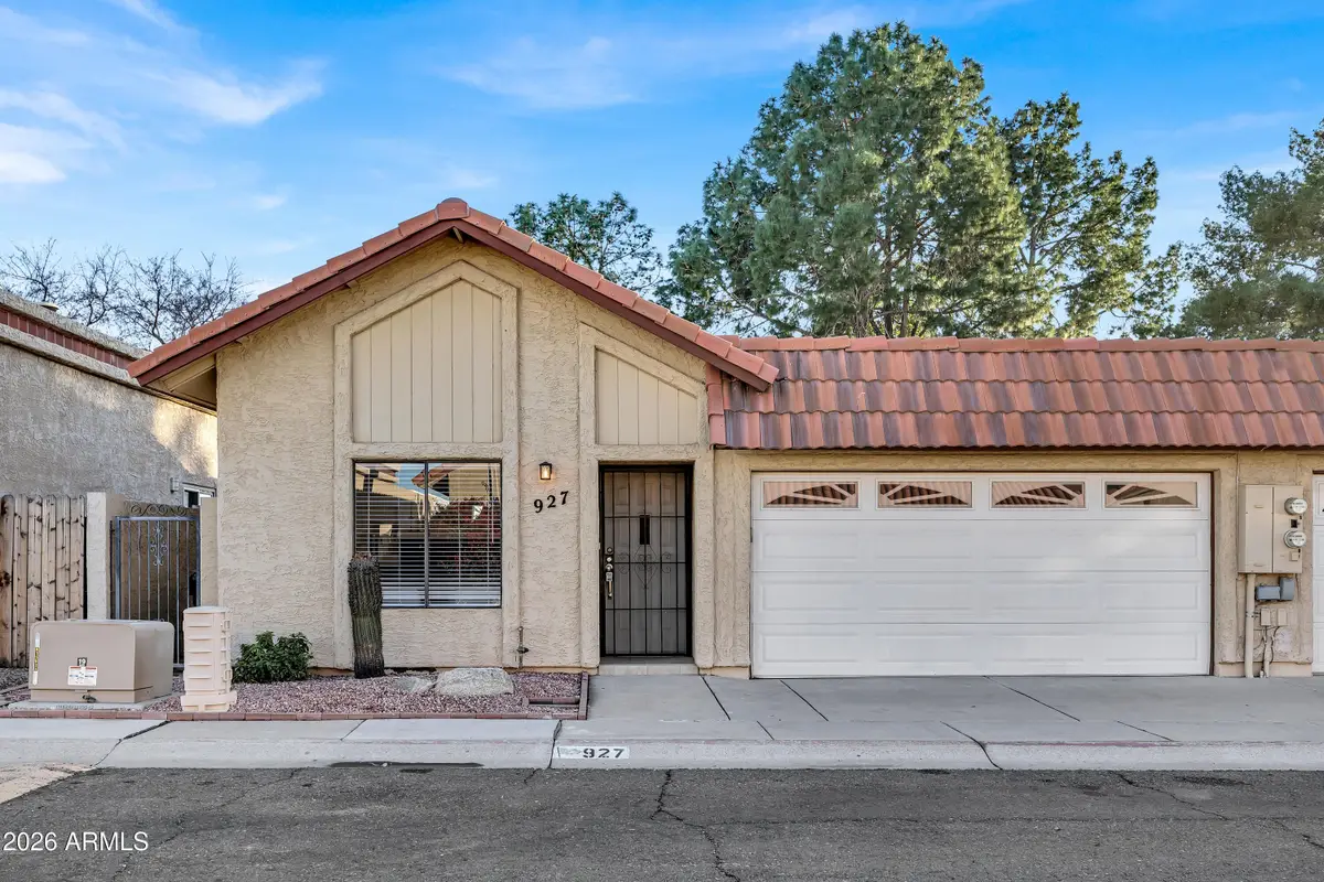 927 E Charleston Avenue, Phoenix, AZ 85022 - Image #1