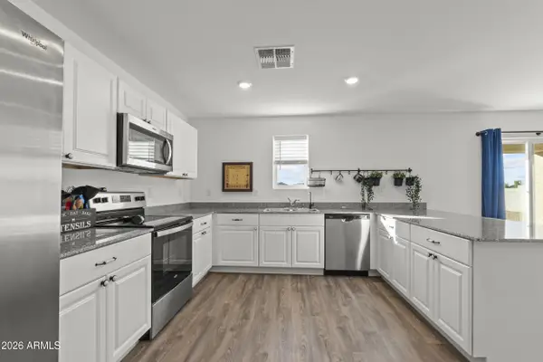 83 S Naples Lane, Casa Grande, AZ 85122