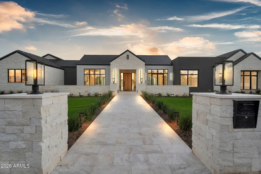 5721 E Bar Z Lane, Paradise Valley, AZ 85253 - Image #2