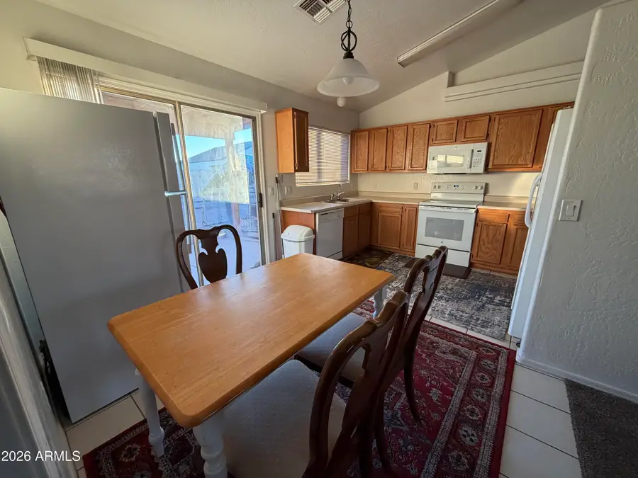 9013 W Oneida Drive, Arizona City, AZ 85123 - Image #3