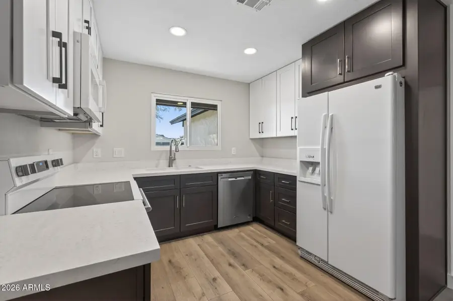 7352 W Meadowbrook Avenue, Phoenix, AZ 85033 - Image #2