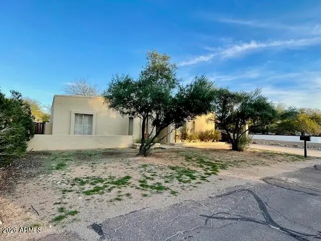 1007 E Village Circle Drive N, Phoenix, AZ 85022 - Image #1