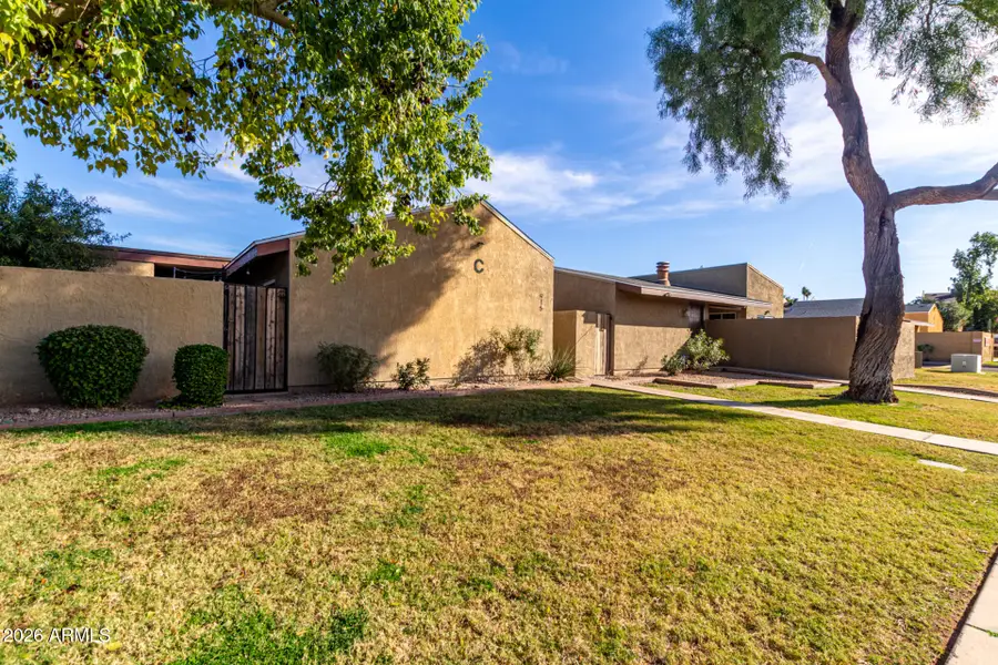 915 S Hacienda Drive, Tempe, AZ 85281 - Image #2
