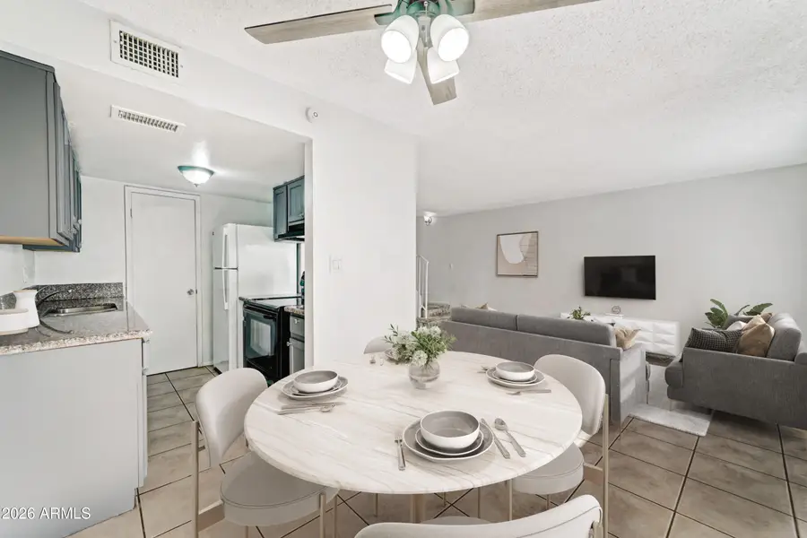 5202 N 42nd Drive, Phoenix, AZ 85019 - Image #3