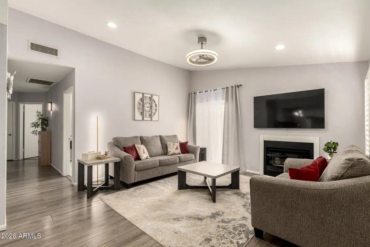 5028 W Gelding Drive, Glendale, AZ 85306 - Image #1