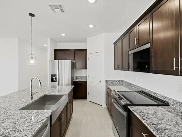 7602 E Cozy Cottage Lane, San Tan Valley, AZ 85143