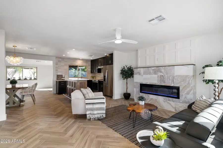 2518 E Louise Drive, Phoenix, AZ 85032 - Image #2