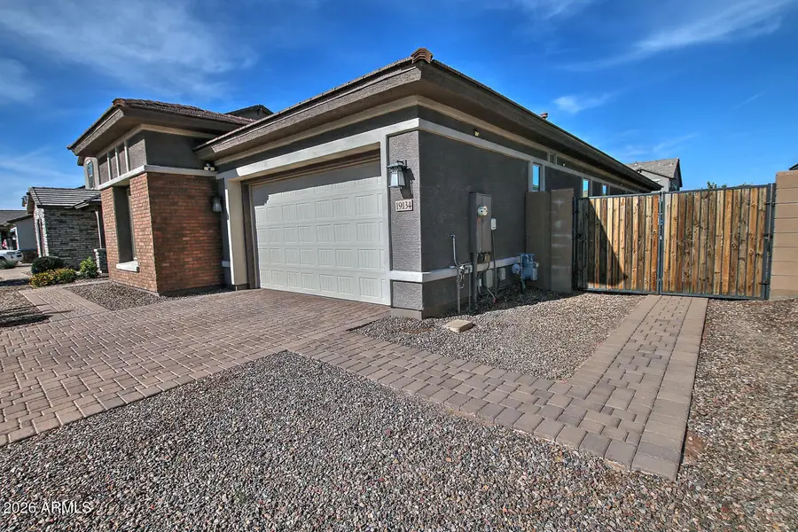 19134 E Walnut Court, Queen Creek, AZ 85142 - Image #2