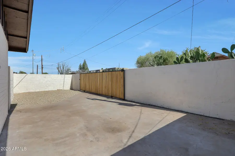 1339 E Glenrosa Avenue, Phoenix, AZ 85014 - Image #3