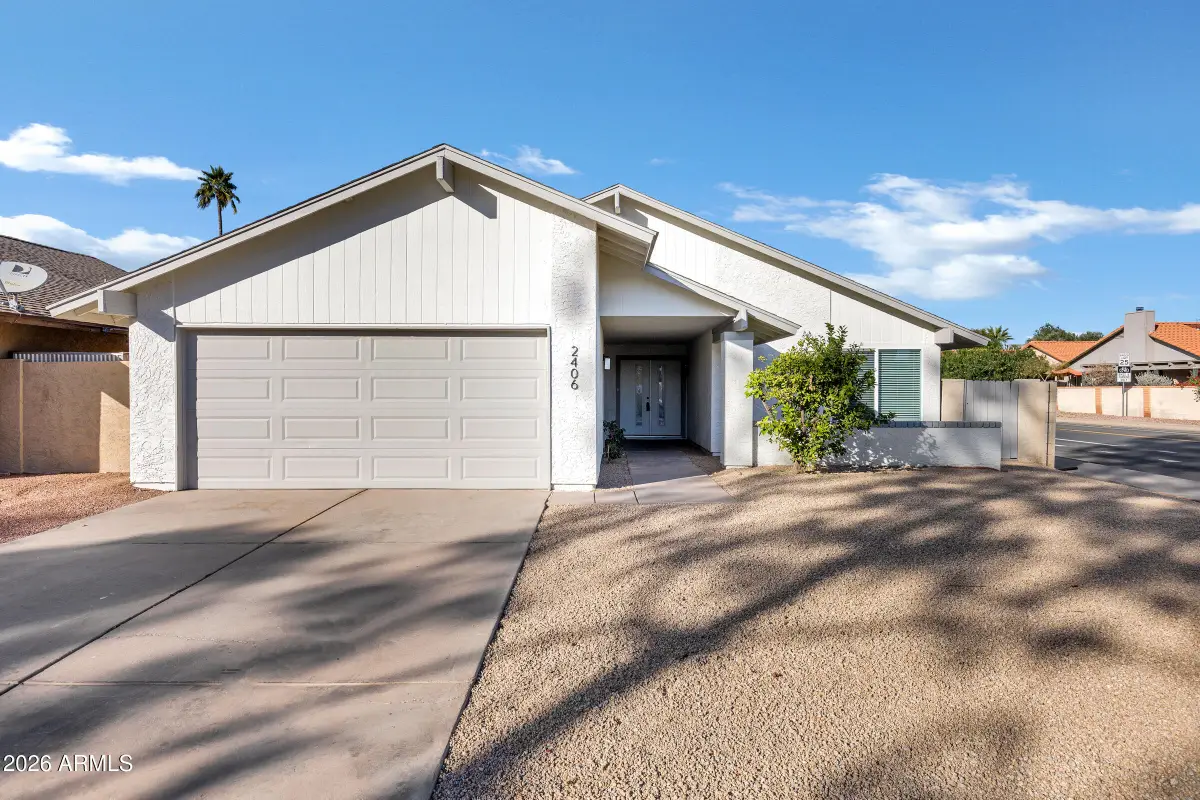 2406 W Los Lagos Vista, Mesa, AZ 85202 - #1