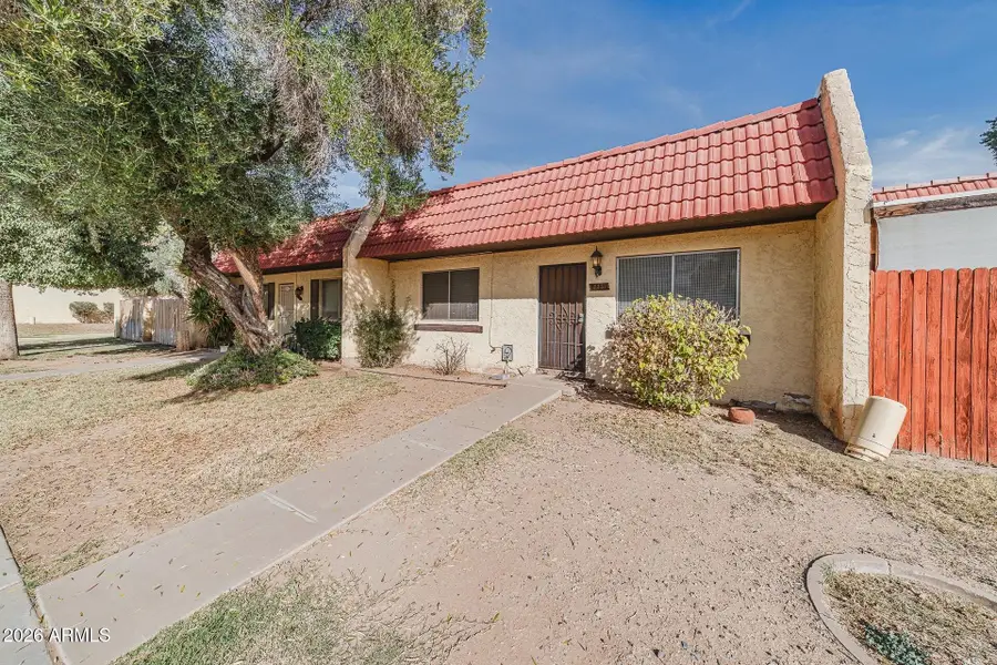 3331 W Del Monico Lane, Phoenix, AZ 85051 - #2