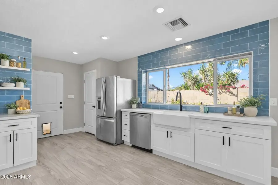 2366 E Becker Lane, Phoenix, AZ 85028 - #2