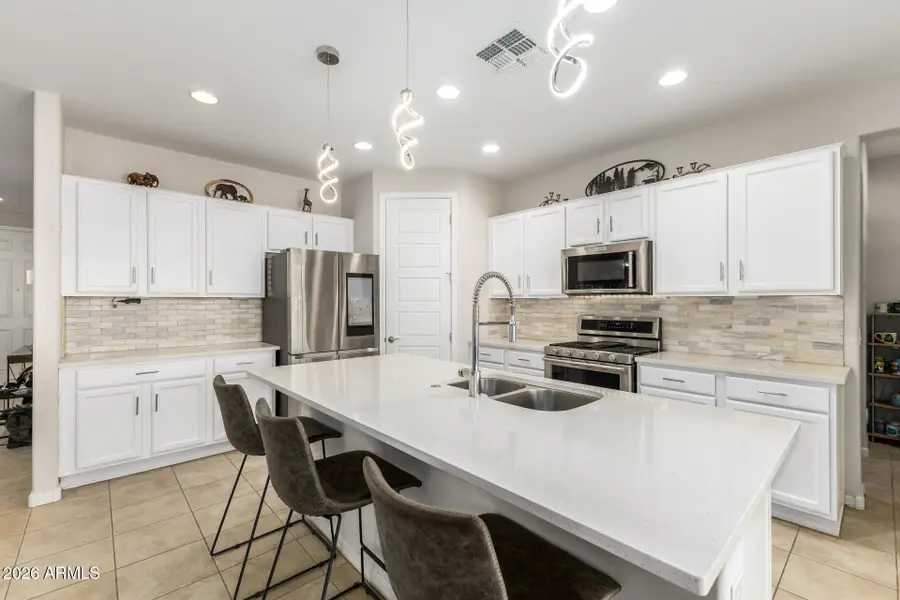 5659 N 87th Drive, Glendale, AZ 85305 - Image #2