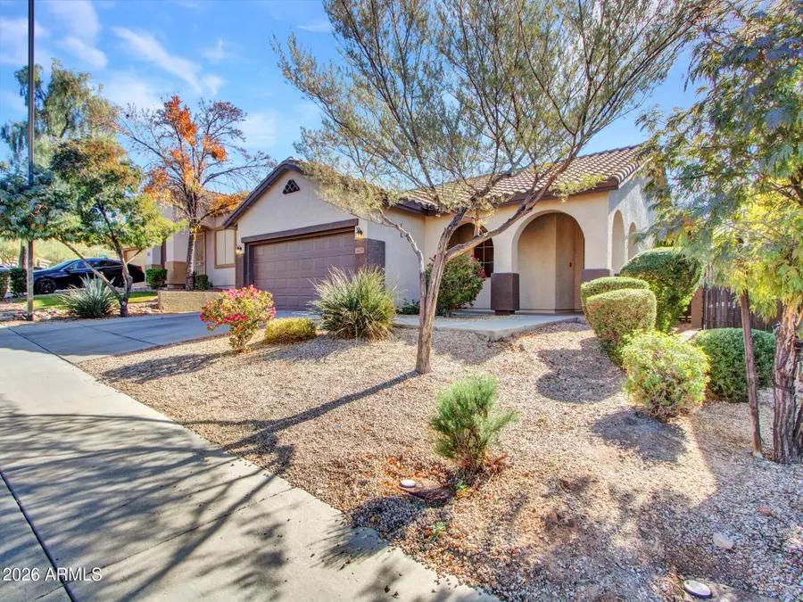 3825 W Desert Creek Lane, Phoenix, AZ 85086 - Image #2