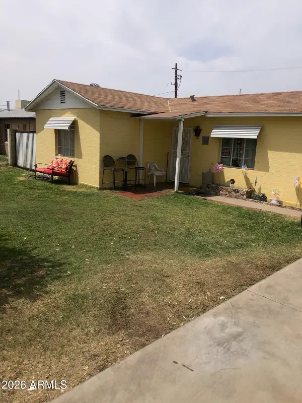 18 E Valencia Drive, Phoenix, AZ 85042