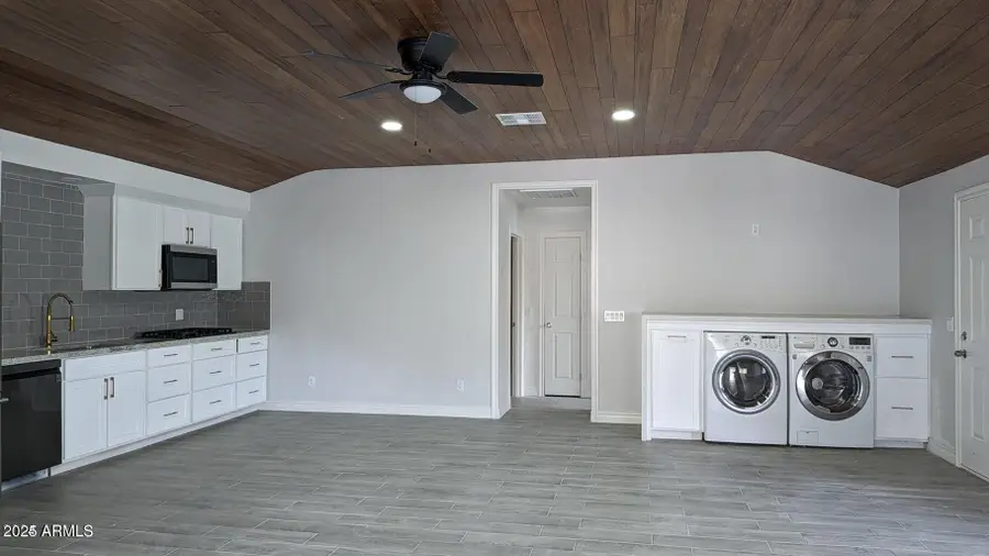 224 S Adonis Avenue, Miami, AZ 85539 - #3