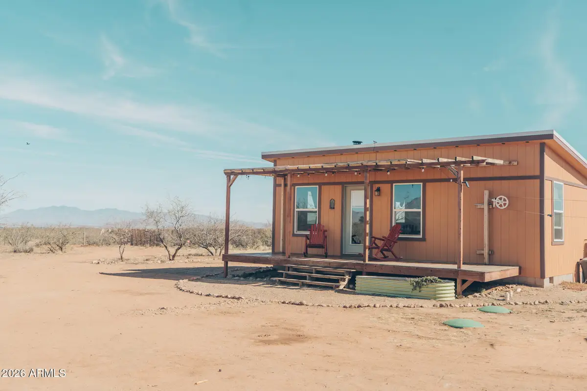 514 E Pearce Road, Cochise, AZ 85606 - Image #1