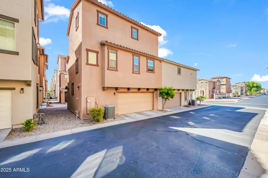 2121 N 77th Drive, Phoenix, AZ 85035 - Image #3