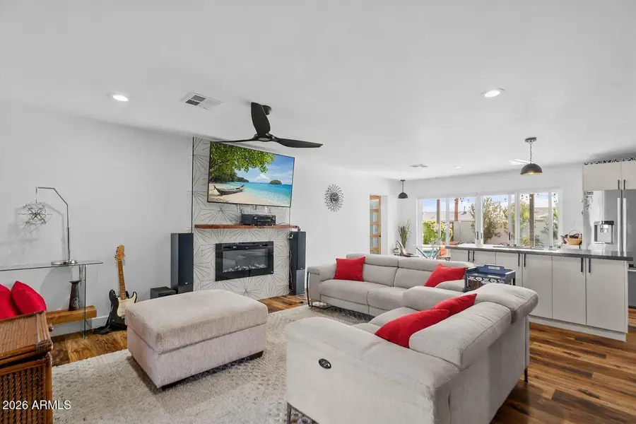 7647 E Catalina Drive, Scottsdale, AZ 85251 - Image #2