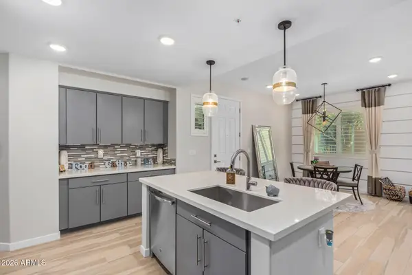 250 W Queen Creek Road #145, Chandler, AZ 85248