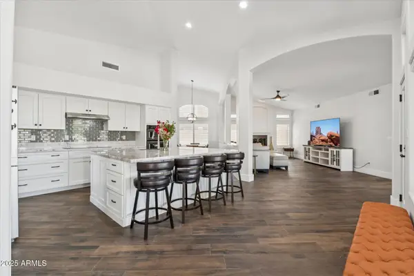 22054 N 64th Avenue, Glendale, AZ 85310