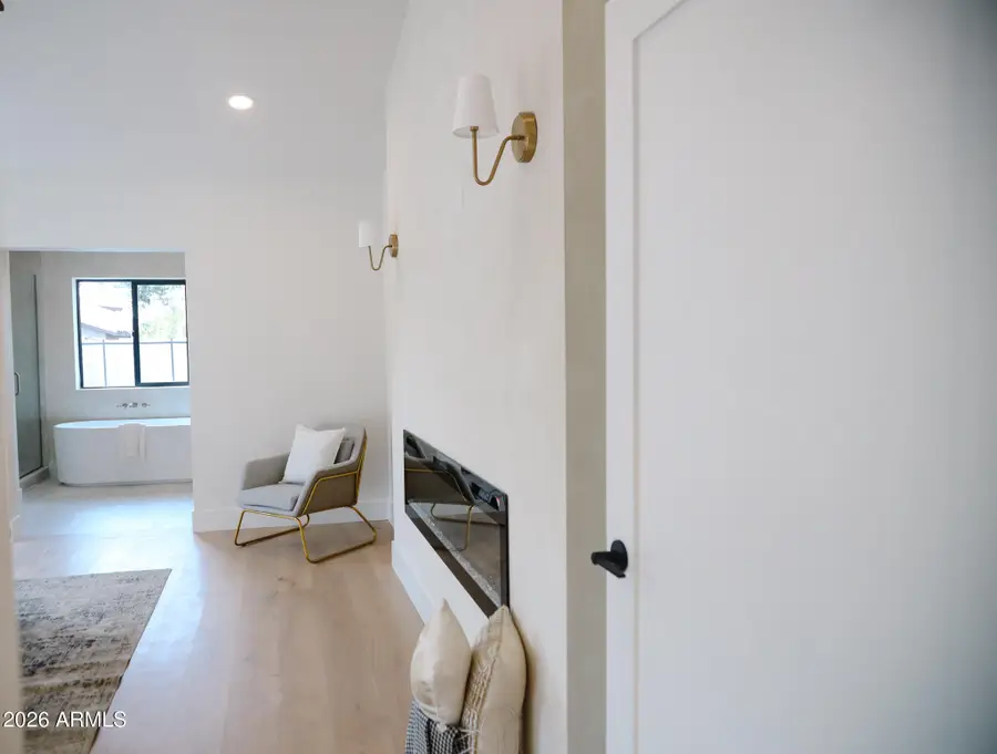 5421 E Michelle Drive, Scottsdale, AZ 85254 - Image #3