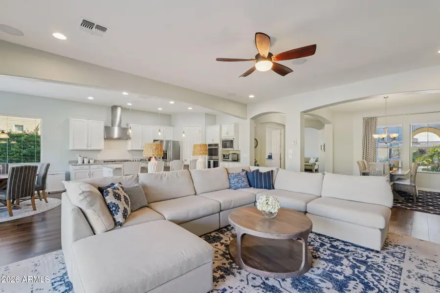 9228 W Robin Lane, Peoria, AZ 85383 - Image #2