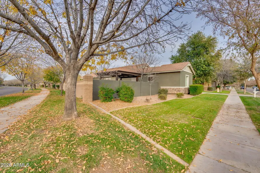 3702 E Robin Lane, Gilbert, AZ 85296 - Image #3