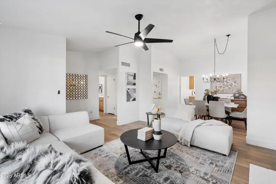 133 E Campo Bello Drive, Phoenix, AZ 85022 - Image #2